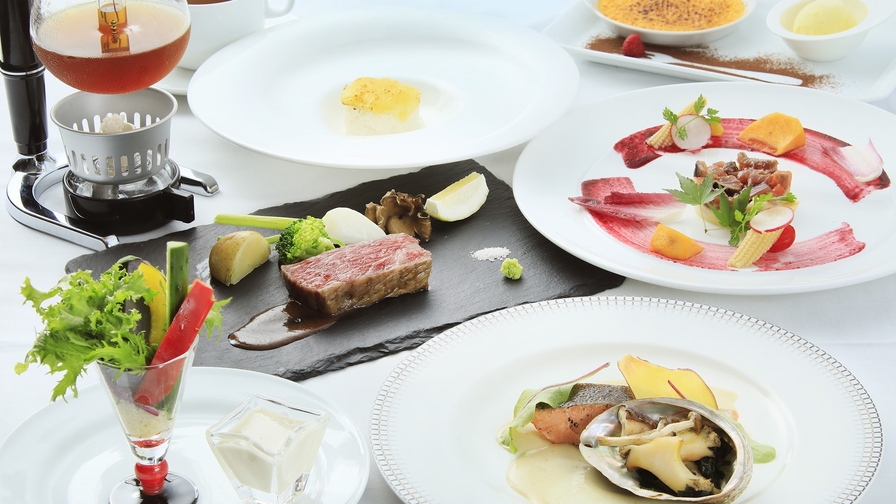 【スペシャル】牛ステーキと鮮魚料理の贅沢フルコースを愉しめる＜■スペシャリテコース／1泊2食＞